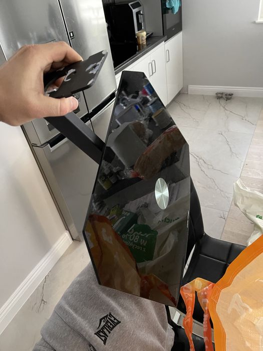 Polka szklana czarna