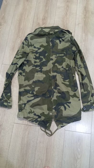 Kurtka Bershka w bardzo dobrym stanie