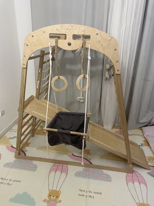 Деревʼяний ігровий комплекс