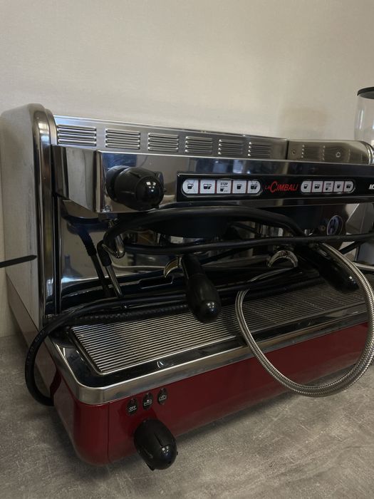 Професійна кавоварка