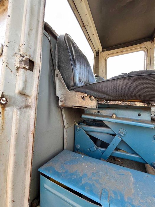 Поодам Трактор т 150к з плугом ЯМЗ 238