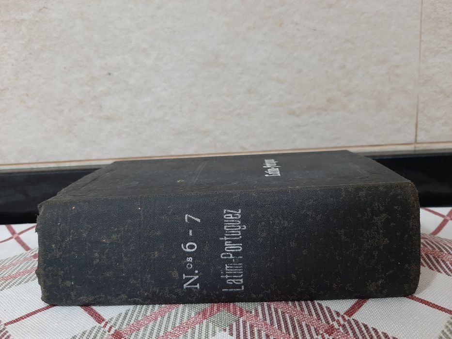 Livros antigos Latim-Português