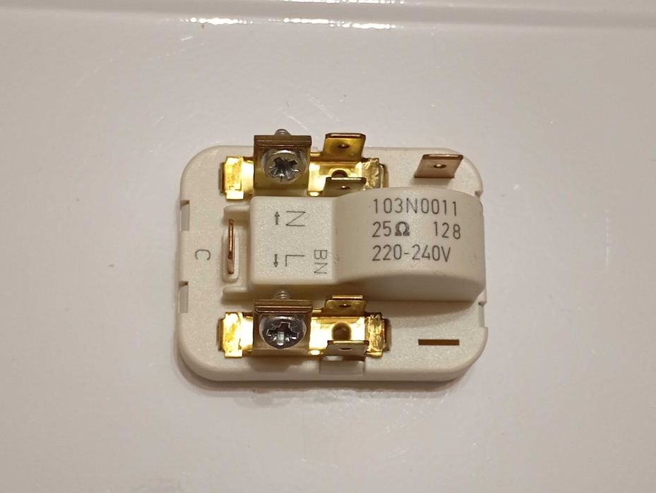 Реле пусковое холодильника Атлант Новое