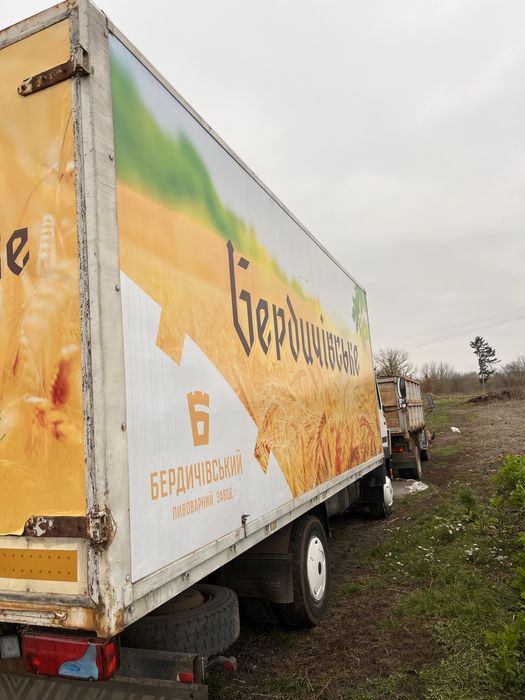 Буда  на автомобіль