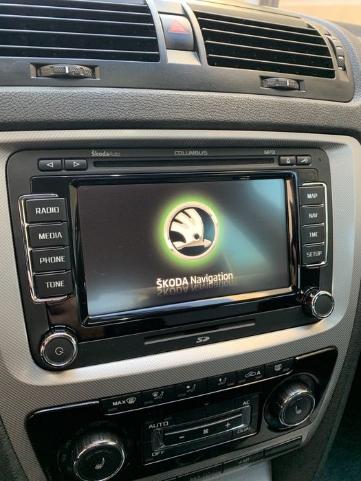 Штатная магнитола Skoda RNS 510 Columbus
