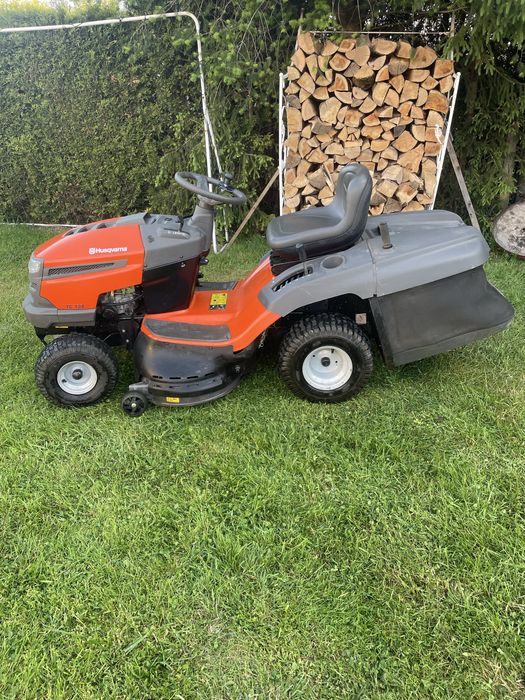 Traktorek husqvarna TC 138