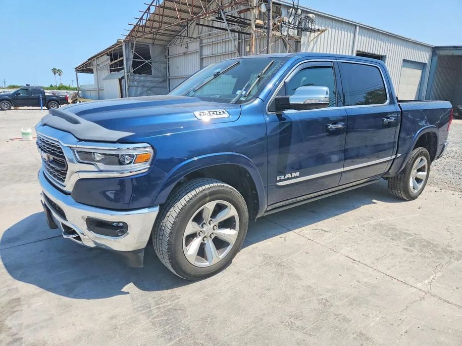 RAM 1500 piękny Pick-Up z 5.7 hemi, w drodze!