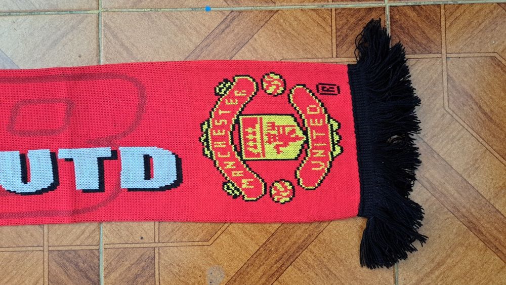 Cachecóis duplos do Manchester United FC