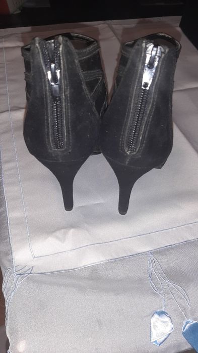 Szpilki czarne nowe eleganckie