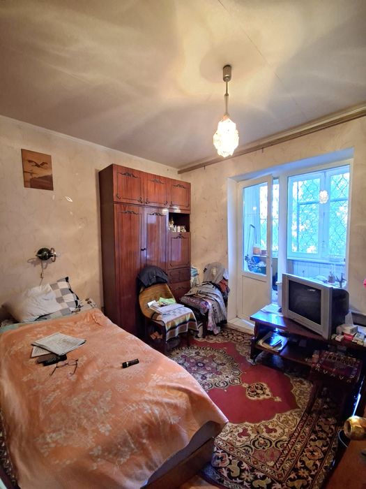 Продам 4 к.кв-ру. Одесская