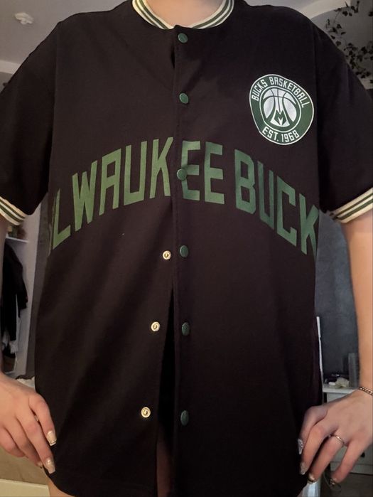 Бомбер / баскетбольна куртка Milwaukee Bucks