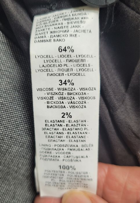taliowany żakiet z Mohito na podszewce.  rozmiar S. Kolor grafit/ciemn