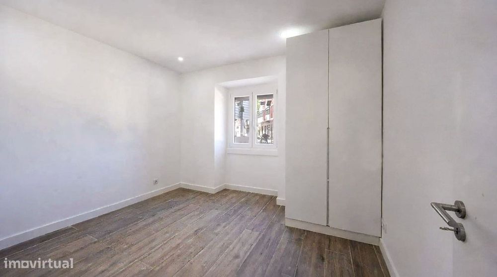 Apartamento junto ao metro da Amadora Este