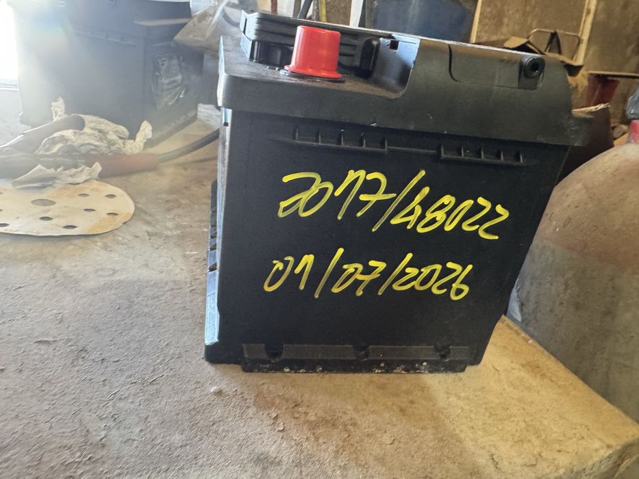Vendo bateria Nova 71Ah  670A 12V