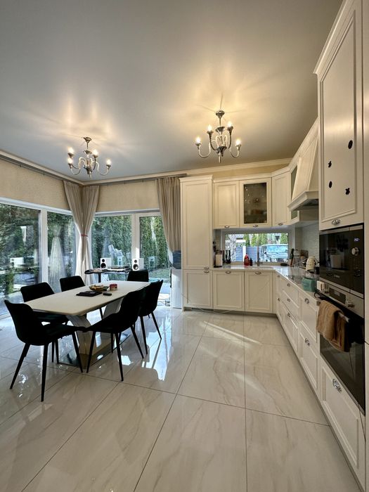 Купити будинок з ремонтом у лісовій Бучі