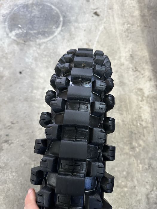 Резина шини колеса гума 18 21 110/100 120/90 140/80 80/100 90/90