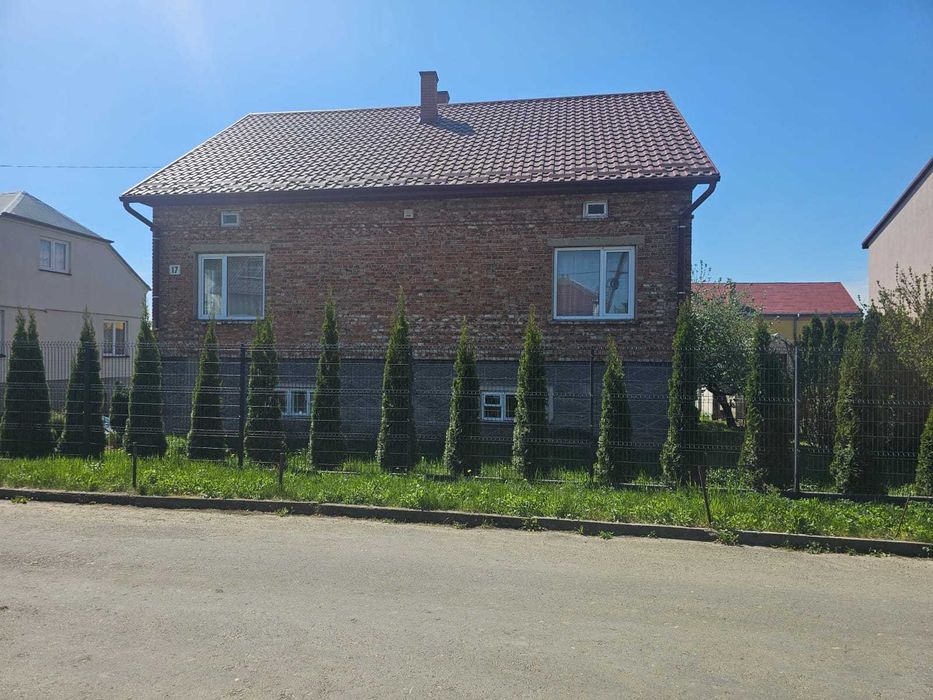 Продаж будинку в м. ГОРОДОК. Неподалік від центру.