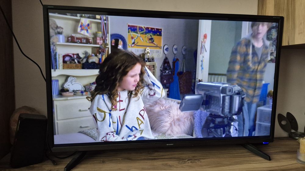 Telewizor Sharp LED 40 cali Full HD 100 Hz o rozdzielczości 1920x1080