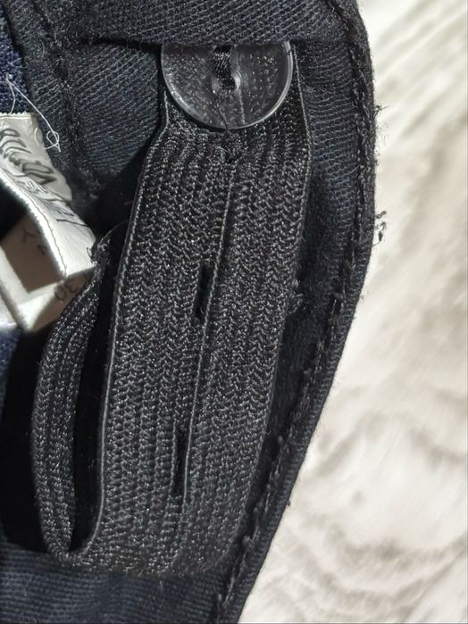 Чорні штани для хлопчика на 8 років