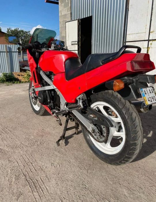 Kawasaki GPZ 600 Срочно
