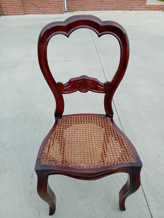 6 cadeiras românticas em palhinha