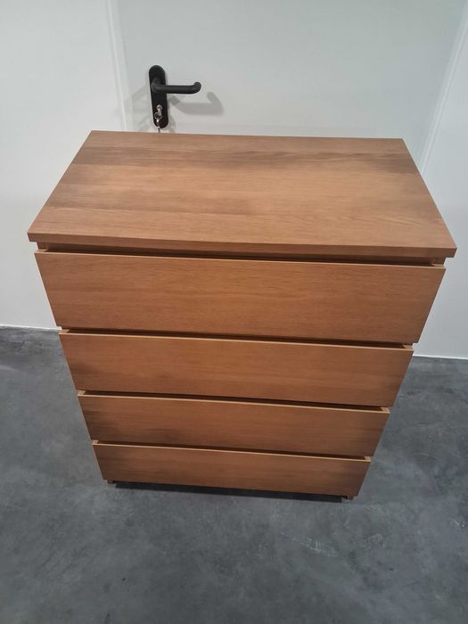 Comoda ikea 4 gavetas efeito carvalho