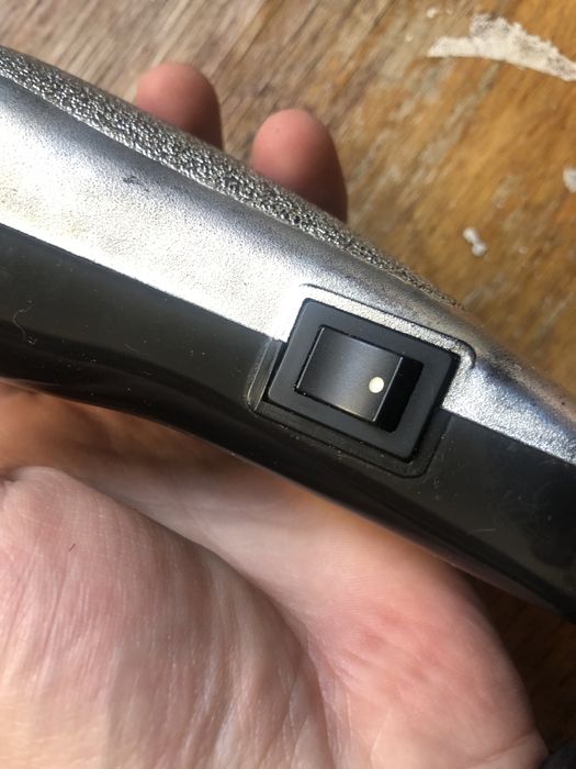 Бритва та машинка для стрижки