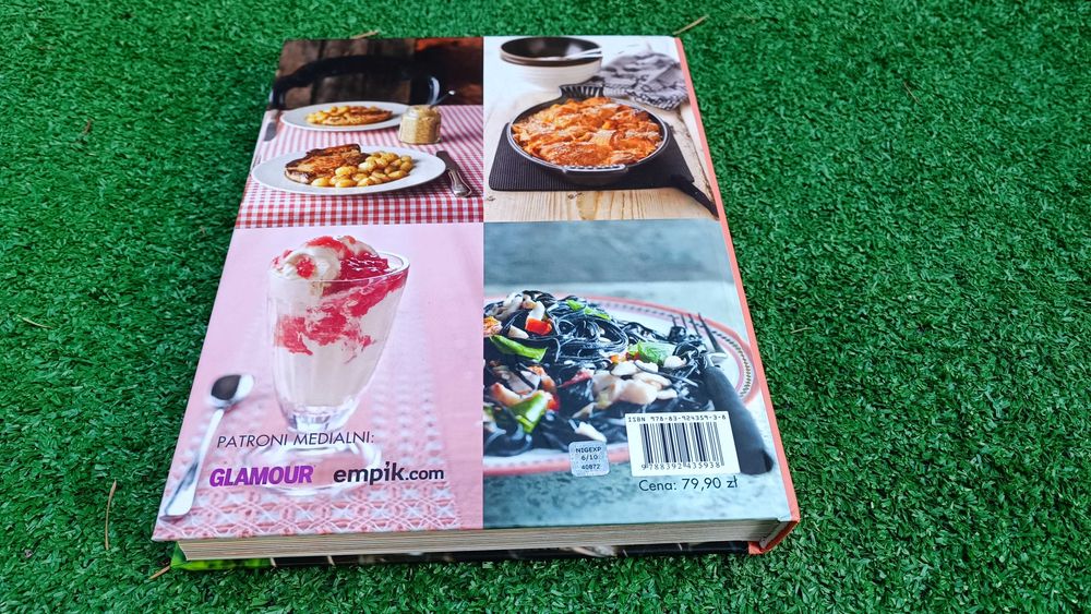 Książka Nigella ekspresowo. Obiady - Ciasta - Lawson Nigella