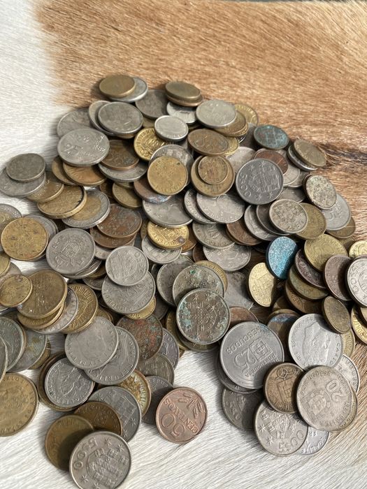 Coleção de 213 moedas