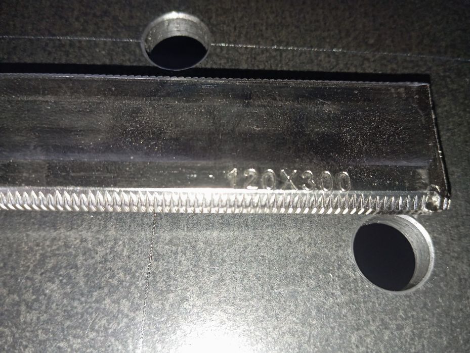 Ścisk spawalniczy 300x120 system 16mm