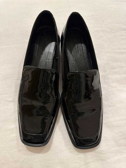 Sapatos da Máximo usados uma vez