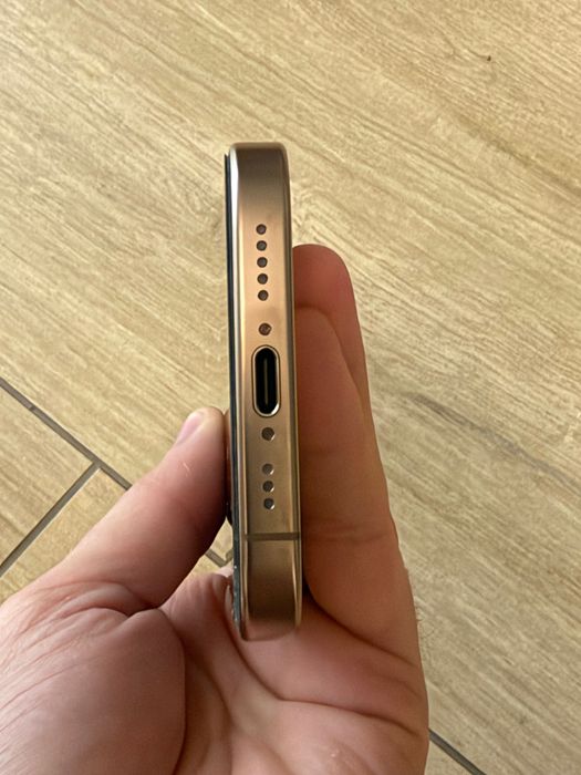 iPhone 16pro 256