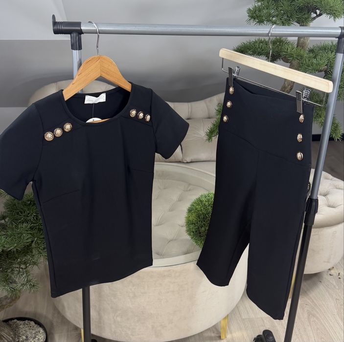 Komplet modelujacy zlote guziki