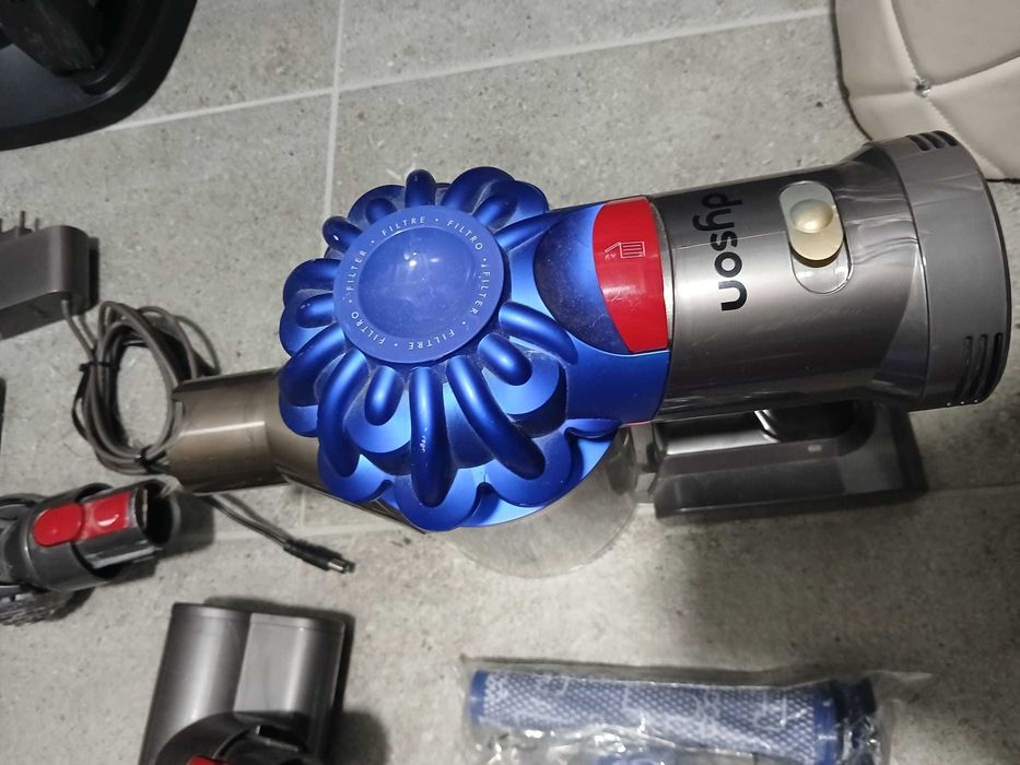 Dyson V7 duży zestaw bateria 100%