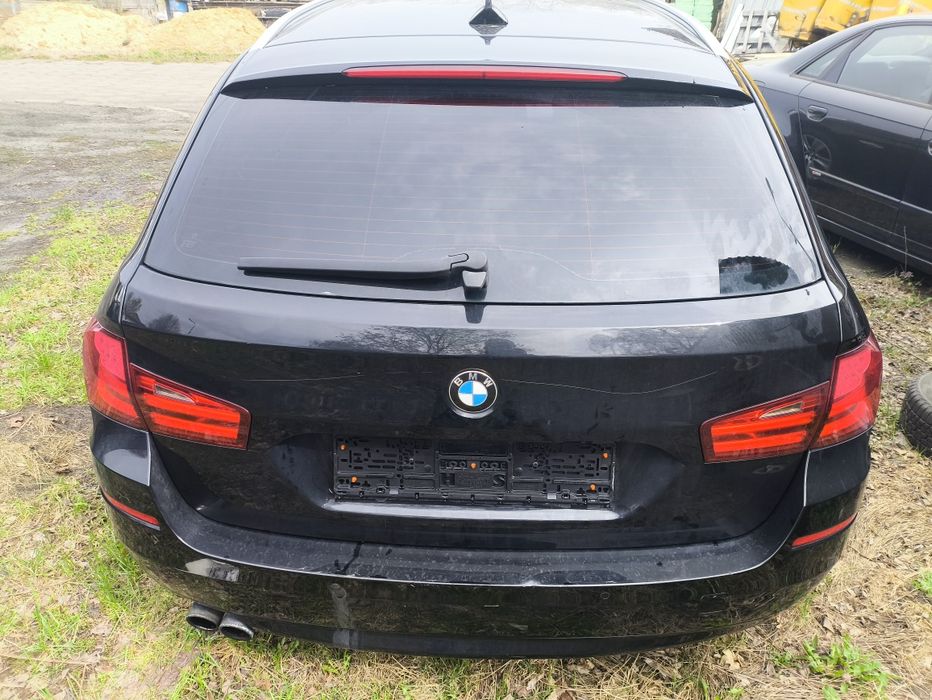 Maska zderzak lampa BMW F10 F11 475