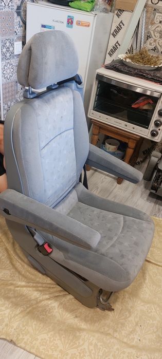 Mercedes Vito 639 Сидения, капитанки