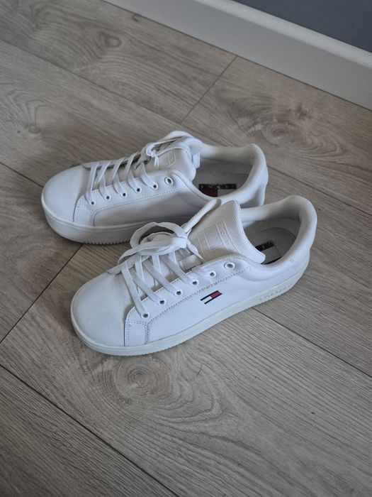 Buty damskie Tommy Hilfiger 38