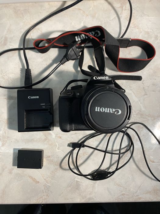 Canon EOS 600D + об’єктив 18–55 IS II