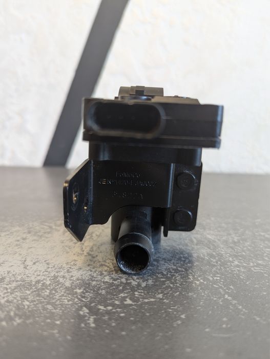 LX61-8C605-HPB - FORD KUGA MK3 III 2.5 Гібридний нагріваючий клапан