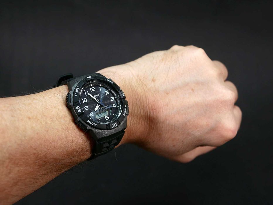 Годинник Casio AQ-S800W-1BJH Solar Powered на сонячній батареї