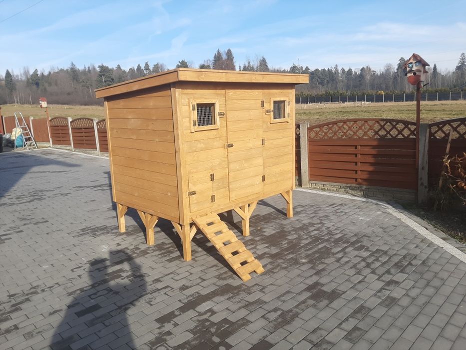 Kurnik dla kur drewniany