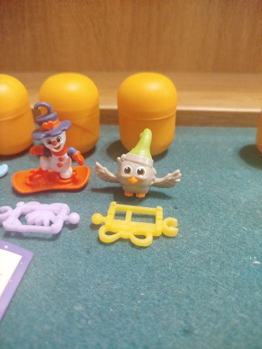 Киндер сюрприз новорічний( 6 шт)