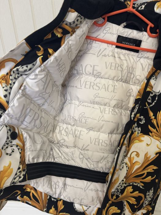 Курточка Versace