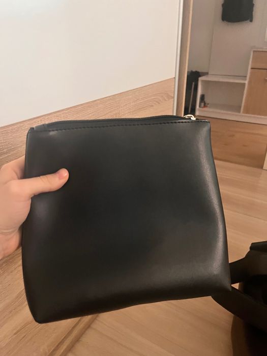 Torebka czarna z eko skóry stan super