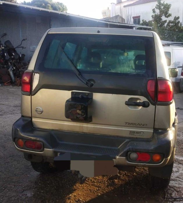 Nissan Terrano 2 2.7 tdi pra vender à peça.