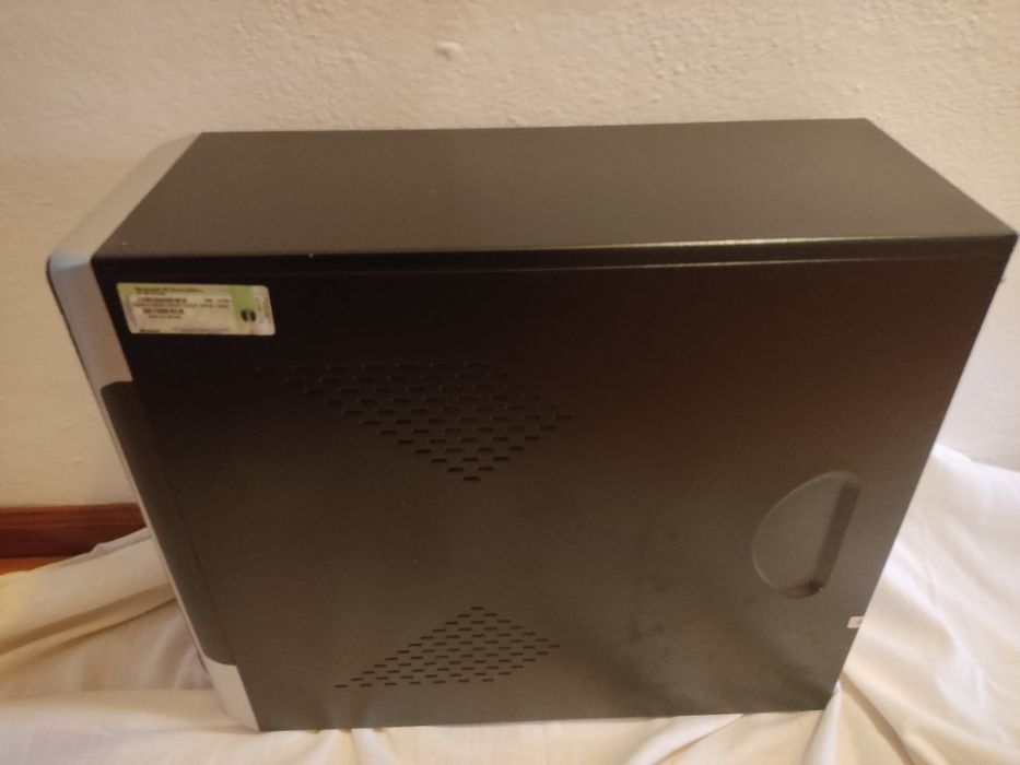 Vendo PC torre e ainda teclado
