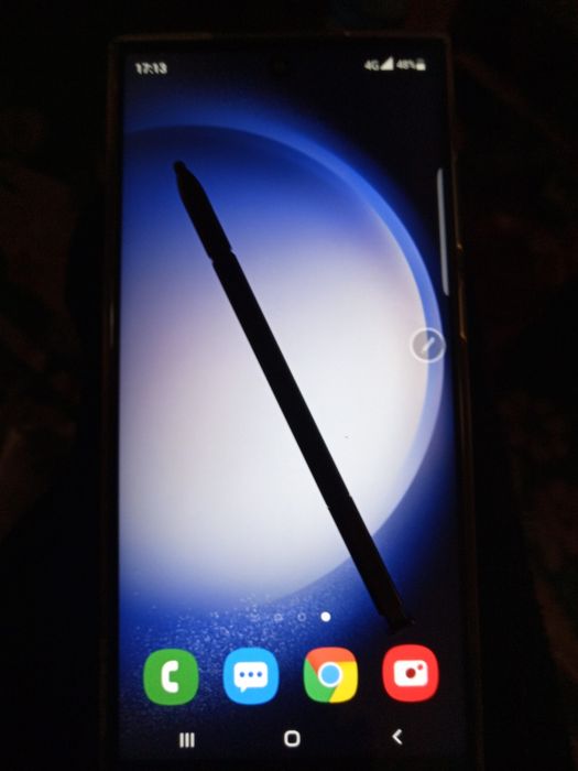 Продам телефон самсунг  Galax S23 Ultra 5G срочно