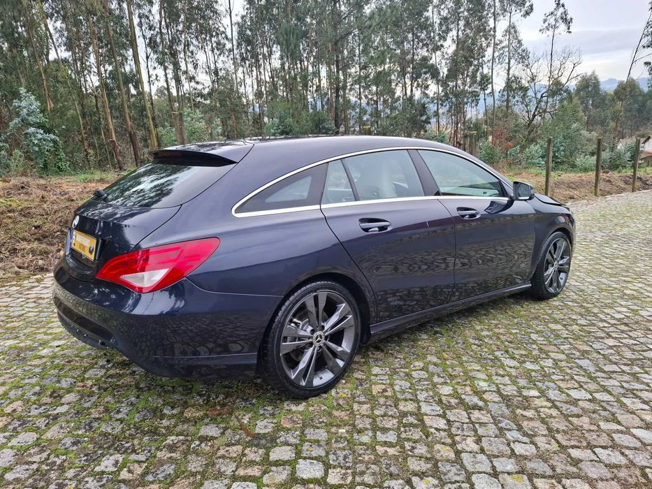 Mercedes CLA 180 d Shooting Brake Apenas 130 Mil Kms de 2017