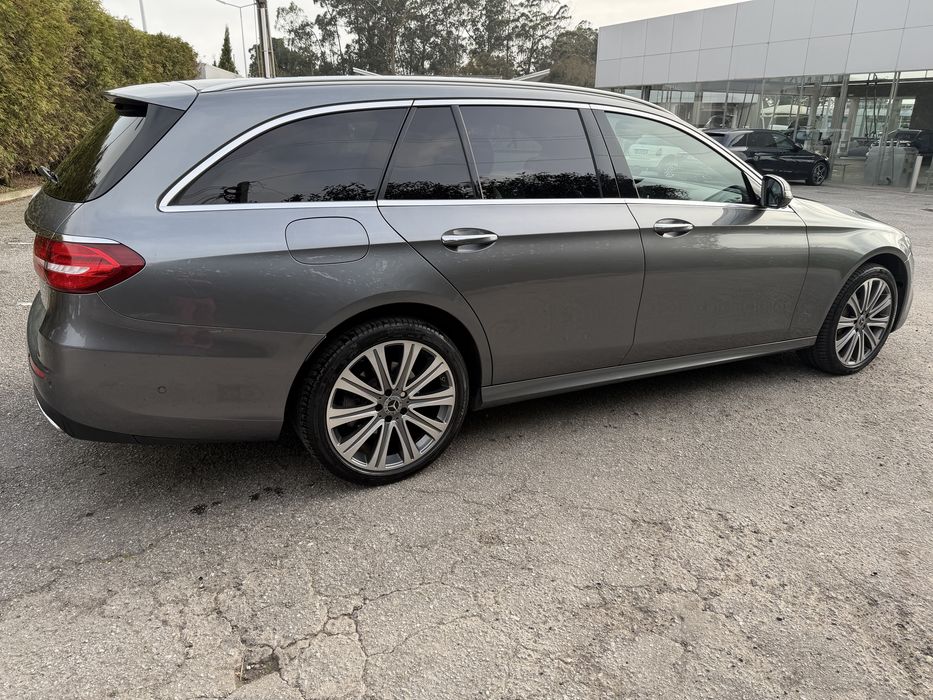 Mercedes-Benz 220 — fotografia 12