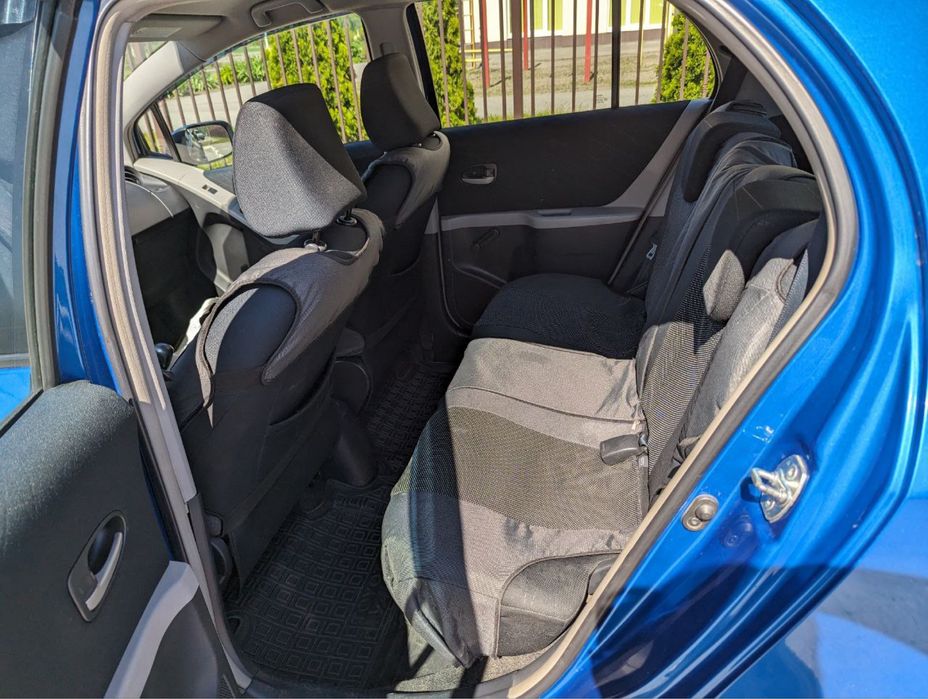 Toyota Yaris, 1.3, робот, 2006